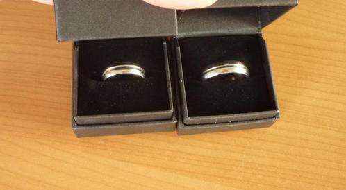 Set roestvrij stalen ringen trouwringen verlovingsringen, Handtassen en Accessoires, Ringen, Ophalen of Verzenden