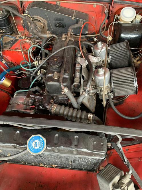 MGB-MOTOR UIT 1972, Auto's, Oldtimers, Particulier, MG, Benzine, Rood