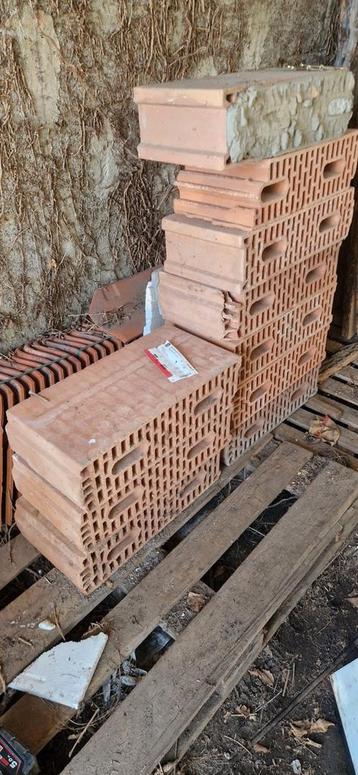10 snelbouwstenen gratis beschikbaar voor biedingen
