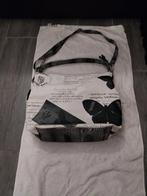 zwart wit schoudertas shopper breedte 42cm, hoogte 31cm, Ophalen of Verzenden, Zo goed als nieuw, Zwart, Shopper