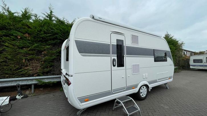Hobby 460 SL Excellent, Caravans en Kamperen, Caravans, Bedrijf, tot en met 4, 1000 - 1250 kg, Treinzit, Hobby, 2 aparte bedden
