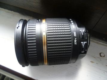 av    zoom  18-270 beschikbaar voor biedingen