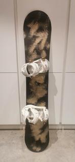 Snowboard geschikt voor 1m70-1m75 met boots en bindingen, Sports & Fitness, Snowboard, Enlèvement, Planche