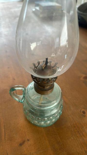 Unieke petroleum lamp antiek, Enlèvement