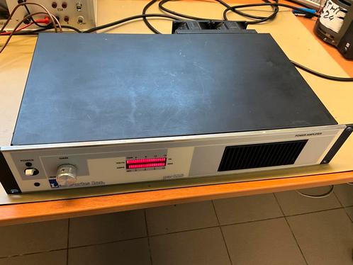 Power amplifier labworks pa-118, Hobby en Vrije tijd, Elektronica-componenten, Gebruikt, Ophalen