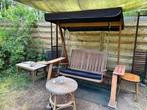 Schommelstoel met zitkussen (Meranti  hout), Tuin en Terras, Ophalen, Zo goed als nieuw, Hout, Schommelbank
