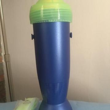 gourde tupperware 650 ml neuve, Enlèvement, Neuf