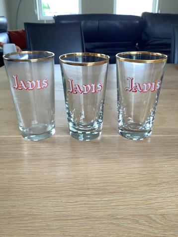 3 verres différents Jadis brasserie Delbruyère Châtelet 