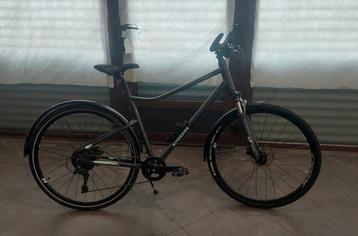 Vélo Riverside 900 modèle de trekking. beschikbaar voor biedingen