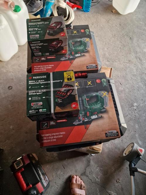 2x nieuw PARKSIDE zaagmachines te koop met en zonder accu, Doe-het-zelf en Bouw, Gereedschap | Zaagmachines, Zo goed als nieuw