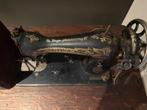 Machine à coudre Singerb ancienne, Antiquités & Art, Enlèvement