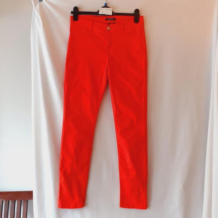 ESPRIT Vermiljoenrode spijkerbroek Maat: (D) 36 Prijs: € 3, Kleding | Dames, Spijkerbroeken en Jeans, Zo goed als nieuw, W28 - W29 (confectie 36)