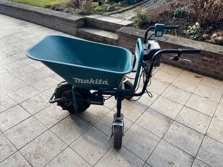 Brouette électrique Makita, Jardin & Terrasse, Brouettes, Comme neuf, Électrique, À une roue, À deux roues, Enlèvement