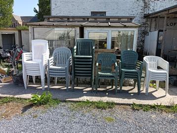 tuinstoelen beschikbaar voor biedingen