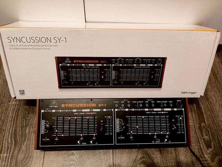 Behringer Syncussion SY-1 (augustus 2025), Muziek en Instrumenten, Synthesizers, Nieuw, Overige aantallen, Overige merken, Met midi-aansluiting