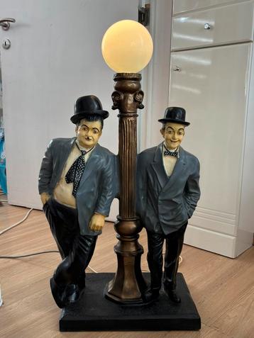 Lampe vintage Laurel et Hardy beschikbaar voor biedingen