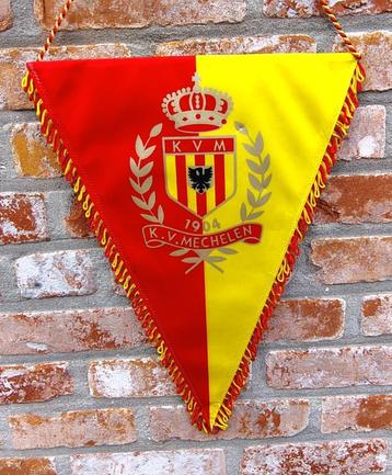 KV Mechelen voetbal mooie grote vaandel  vintage  beschikbaar voor biedingen