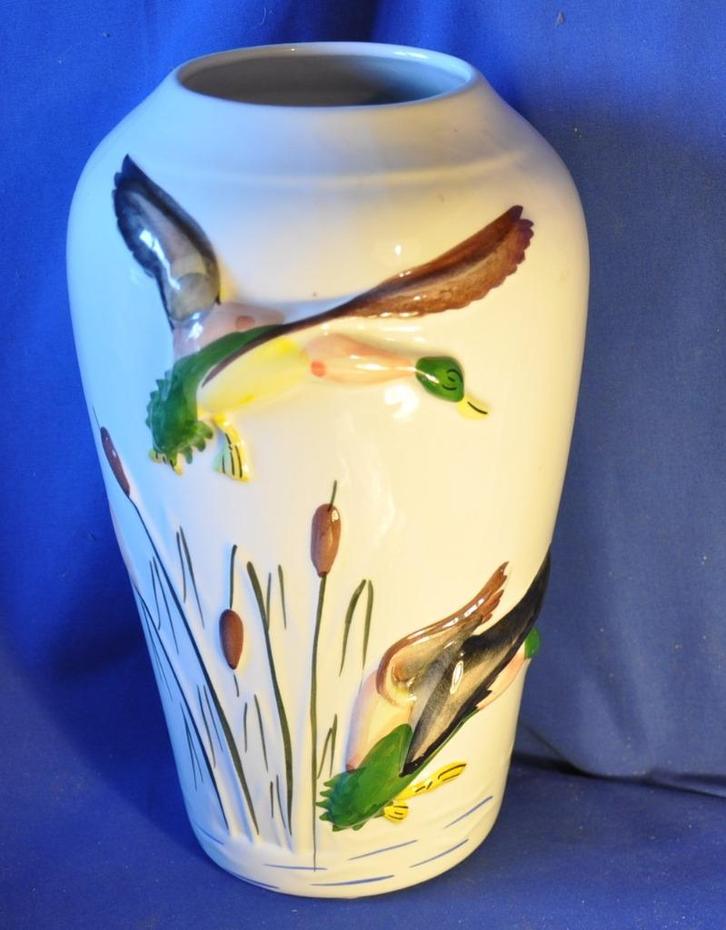 vase faience émaillée decor barbotine canard, Antiek en Kunst, Antiek | Keramiek en Aardewerk, Ophalen of Verzenden