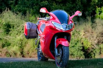 Triumph Sprint ST 1050 ABS beschikbaar voor biedingen