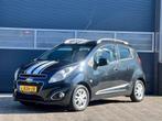 Chevrolet Spark 1.2 16V LTZ bj.2013 Airco|Race edit.|LM velg, Auto's, Parkeersensor, 118 g/km, Zwart, Grijs