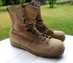 Paire de bottines hautes, Kleding | Dames, Schoenen, Ophalen, Beige, Overige typen, Zo goed als nieuw