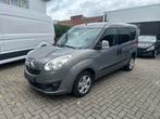 Opel combo tour 1.6 diesel 105 pk, Voorwielaandrijving, Euro 5, Zwart, 4 cilinders