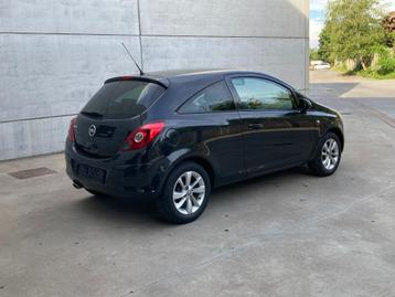 Opel Corsa 1.2 essence 2014 avec option complète *parfait ét