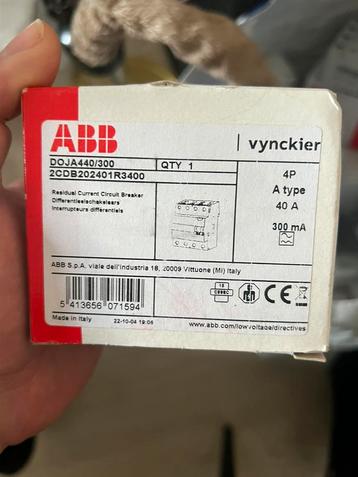 Differentielen & zekeringen te koop mono/driefase beschikbaar voor biedingen