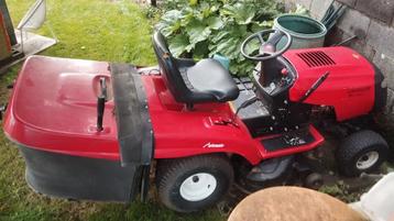 Tracteur tondeuse GS14536 Moteur Briggs& Stratton 15cv, Moteur Briggs & Staton, Bac de ramassage, Enlèvement, Utilisé