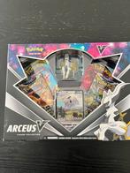 Arceus V box met een Evolving skies en Cosmic Eclipse packin, Enlèvement ou Envoi, Neuf