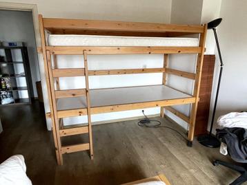 lit superposé + bureau beschikbaar voor biedingen