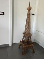 Tour Eiffel, Antiquités & Art, Enlèvement