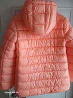 Zalmroze jas van United Colors of Benetton. Splinternieuw, Kleding | Dames, Ophalen of Verzenden, Maat 38/40 (M)