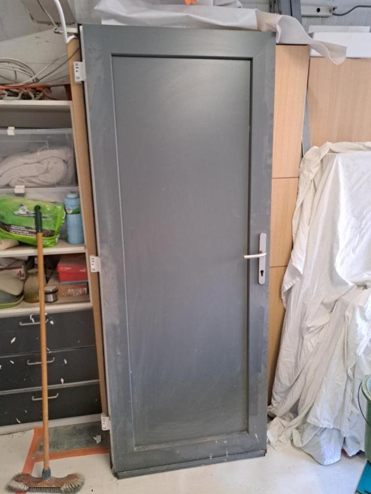 PVC achterdeur met meerpuntsslot, Doe-het-zelf en Bouw, Deuren en Vliegenramen, Gebruikt, Buitendeur, 200 tot 215 cm, 80 tot 100 cm