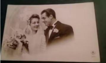 Ancienne carte de félicitations pour mariage novembre1946  disponible aux enchères