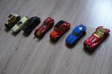 Verzameling oldtimers. beschikbaar voor biedingen