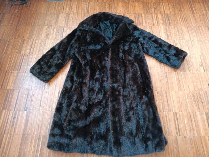 Lange donker bruine bontjas, Kleding | Dames, Jassen | Winter, Zo goed als nieuw, Maat 42/44 (L), Bruin, Ophalen of Verzenden