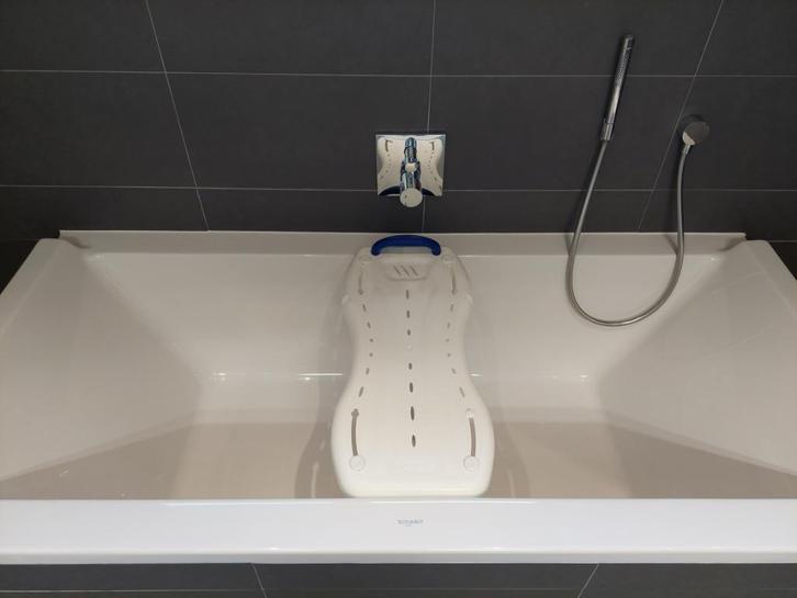 Badplank - Badzitje  voor senior, Diversen, Verpleegmiddelen, Zo goed als nieuw, Ophalen