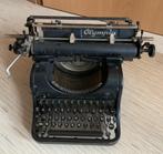 Vintage Olympia model 8 typemachine, Ophalen