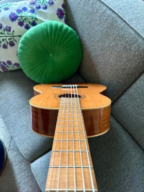 Vicente Sanchis Model 28 klassieke gitaar 70s, Muziek en Instrumenten, Snaarinstrumenten | Overige, Ophalen