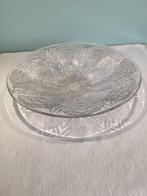 Coupe en cristal « Oeillet » de Lalique. LAL001/AH., Enlèvement