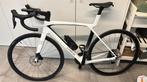 Trek Madone SL GEN 8 (56 m/l), Ophalen, Zo goed als nieuw
