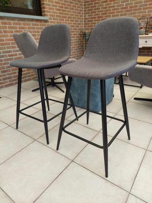 2 barkrukken, Huis en Inrichting, Barkrukken, Zo goed als nieuw, 2 krukken, Met voetsteun, Ophalen
