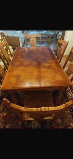 Eiken eetkamer met houtsnijwerk, Huis en Inrichting, Complete eetkamers, Ophalen, Gebruikt, Bourgondisch, 4 tot 6 stoelen