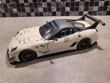 19 x ferrari 1:18  beschikbaar voor biedingen