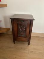 Très ancienne armoire à charbon en chêne. 35,00€, Enlèvement, Comme neuf