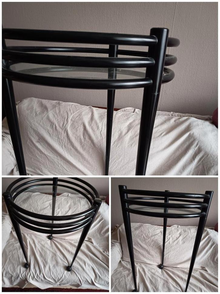 2 de Mes 😃 Belles DESSERTES sur Roulettes, GUÉRIDONS ?, Antiquités & Art, Antiquités | Accessoires de maison, Enlèvement