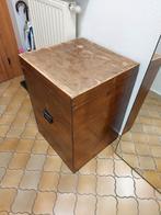 houten kist met gebruiksporen H 81cm B 55cm L 57cm, Ophalen, Gebruikt