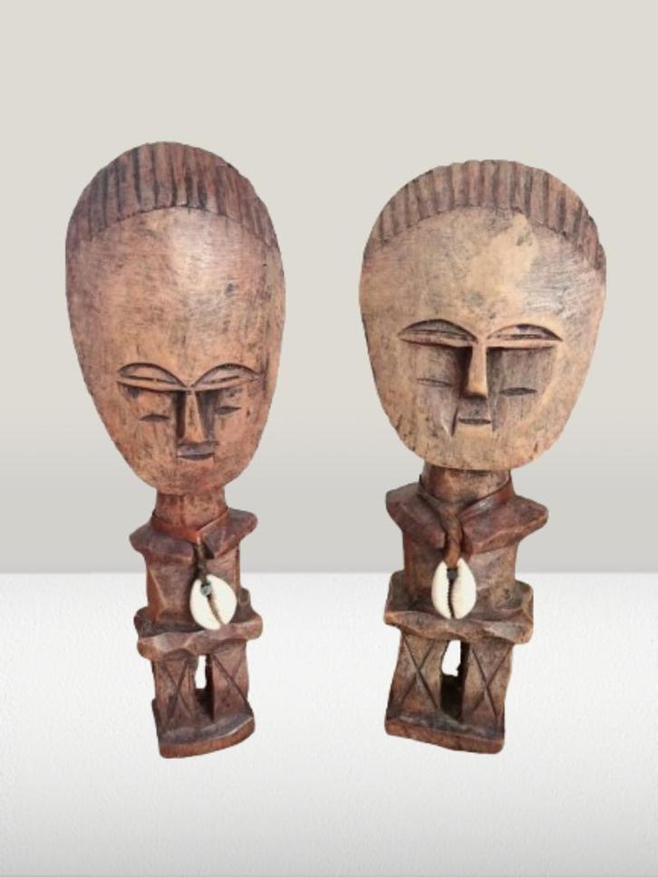 Ghana, Ashanti 2 handgesneden Akuaba vruchtbaarheidsbeelden, Antiek en Kunst, Kunst | Niet-Westerse kunst, Ophalen of Verzenden