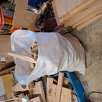 Ik geef een zakje met kleine stukjes eikenhout weg; wie ze w, Enlèvement, Chêne